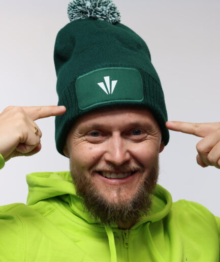 Czapka zielona zimowa